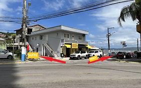 Hospedagem 20m da praia.